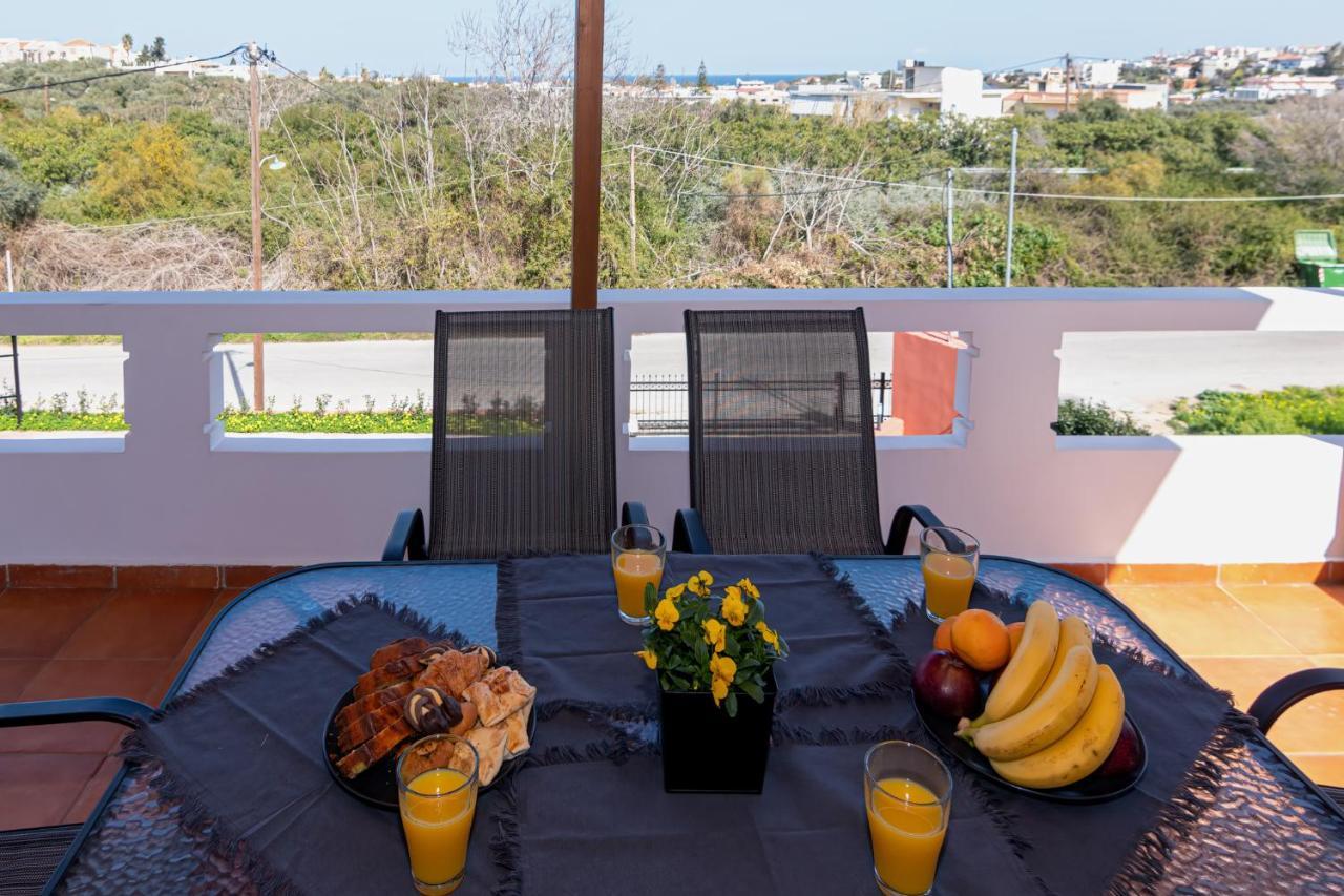 Bona'S Guest House Agia  Ngoại thất bức ảnh
