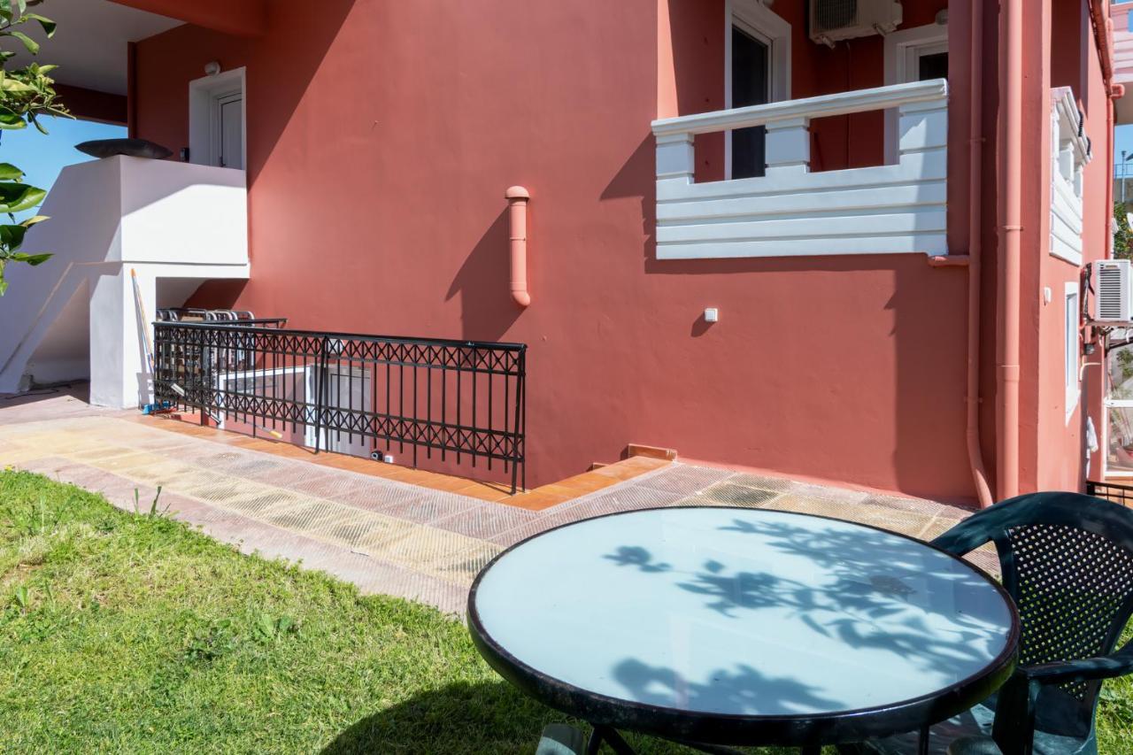 Bona'S Guest House Agia  Ngoại thất bức ảnh