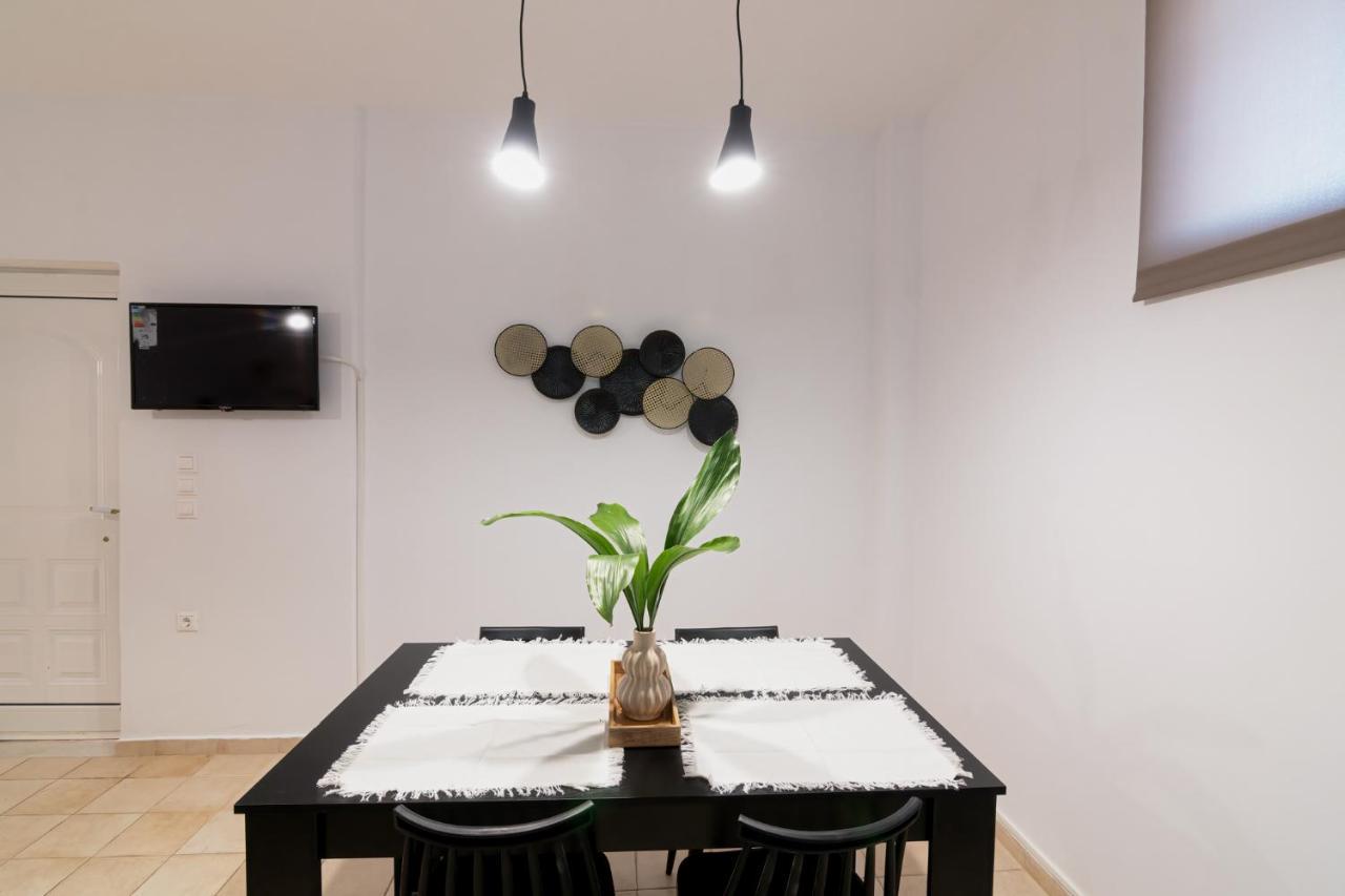 Bona'S Guest House Agia  Ngoại thất bức ảnh